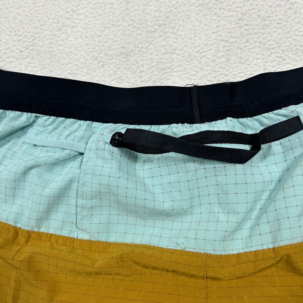Nike Dri-FIT Trail Running Shorts Mens Large Green Gold DN4480-482 Lined Pockets - Picture 3 of 8